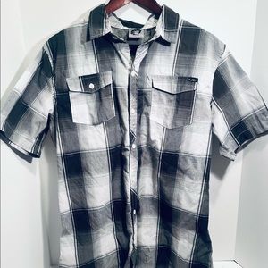 Mens‎ WRV plaid short sleeve button up.